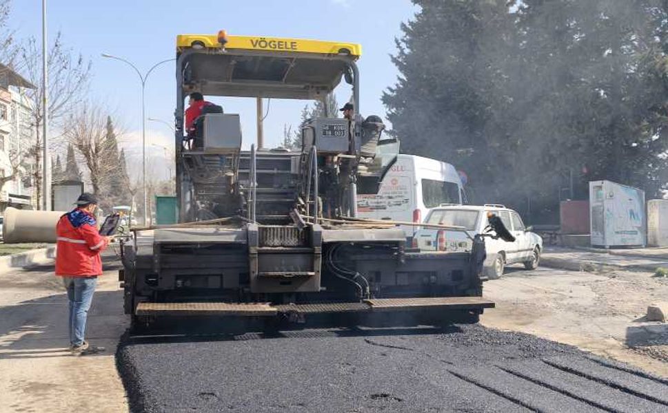 Kahramanmaraş'ta Altyapı Sonrası Yol Yenilemelerini Durmaksızın Sürdürüyor