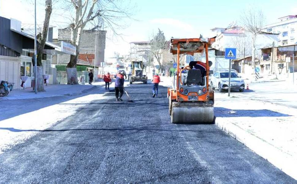 Dulkadiroğlu’nda Sürüş Konforu İçin Büyükşehir’den Durmaksızın Müdahale
