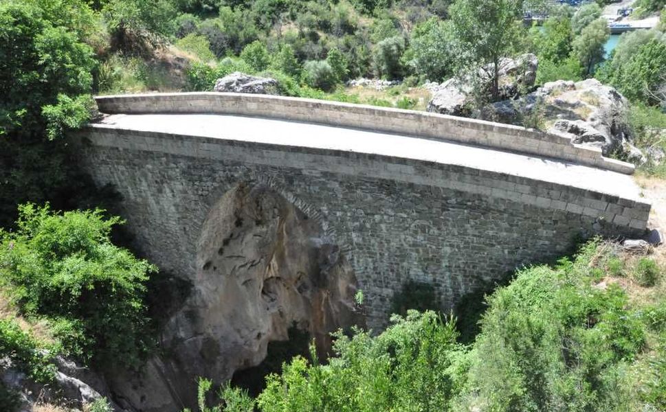 Kahramanmaraş’ta Yüzyıllara Meydan Okuyan Tarihi Köprü