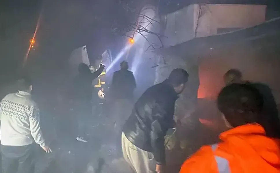 Bir evin deposunda çıkan yangından 40 güvercin öldü