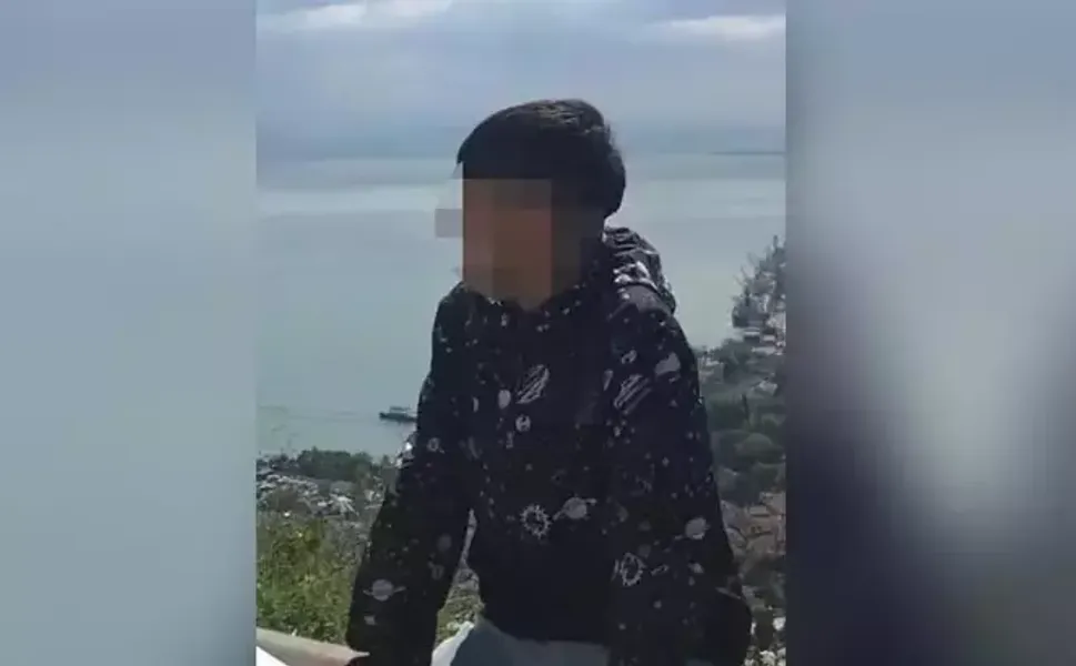 Markette başlayan kavga dışarı taştı; 17 yaşındaki çocuk göğsünden bıçaklandı