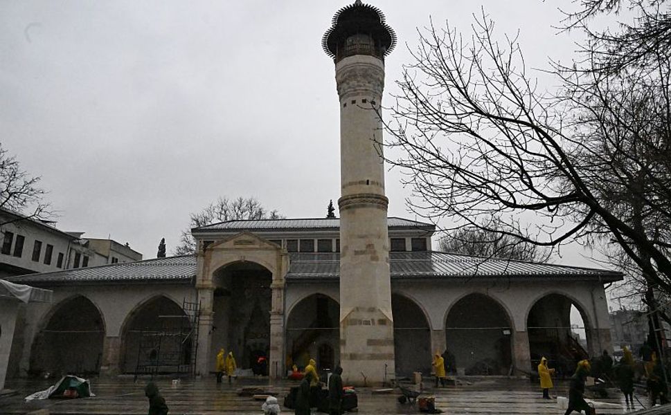 Depremde Hasar Gören Ulu Cami 1,5 Yıllık Restorasyonun Ardından Yeniden Açılıyor