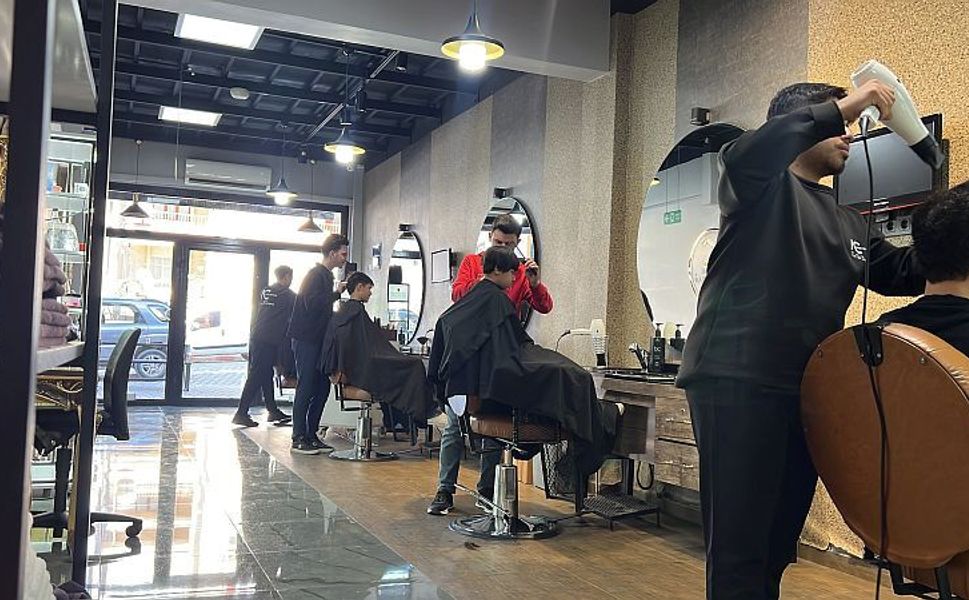 Kahramanmaraş'ta bayram öncesi berber esnafının yoğunluğu başladı