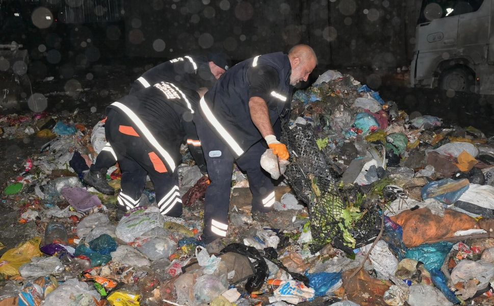 Çöpten servet çıktı: 1 milyon 200 bin TL’lik altın sahibine teslim edildi