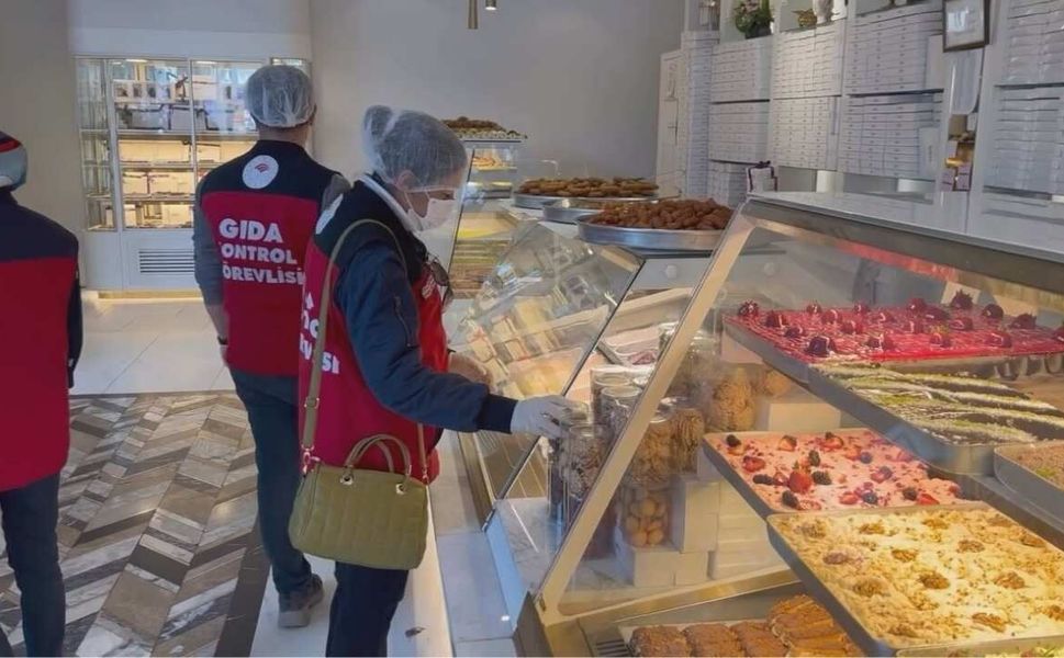 Kahramanmaraş’ta bayram öncesi şekerlemeci ve tatlıcılara sıkı denetim