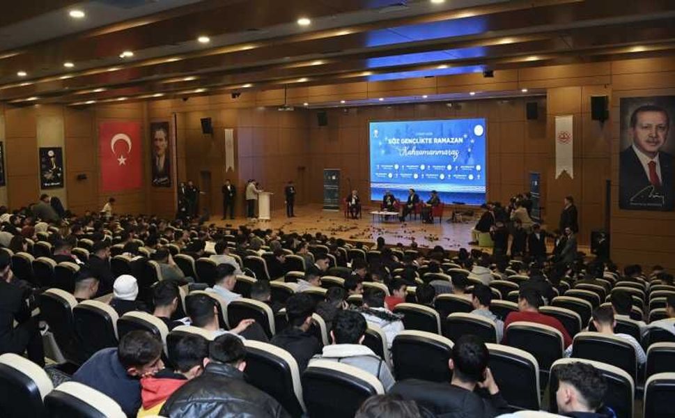 Göksun’da “Söz Gençlikte Ramazan” Programı Düzenlendi