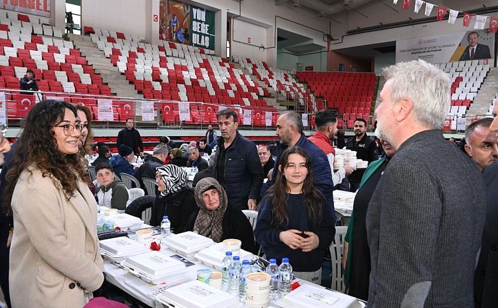 Elbistan’da “İlçemde İftar Var” Programına Yoğun İlgi