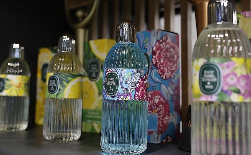 Kolonya satışlarında bayram hareketliliği yaşanıyor