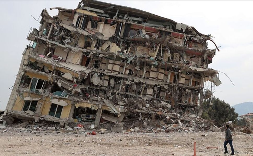Türkiye'de yaklaşık her 20 yılda 3 büyük deprem yaşanıyor