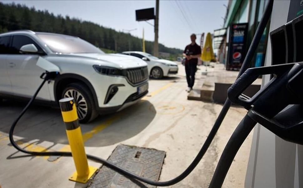 Türkiye yollarındaki elektrikli otomobil sayısı 400 bine yaklaştı