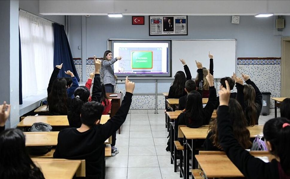 MEB, lise öğrencilerine yönelik "Ara Tatil Rehberi" hazırladı