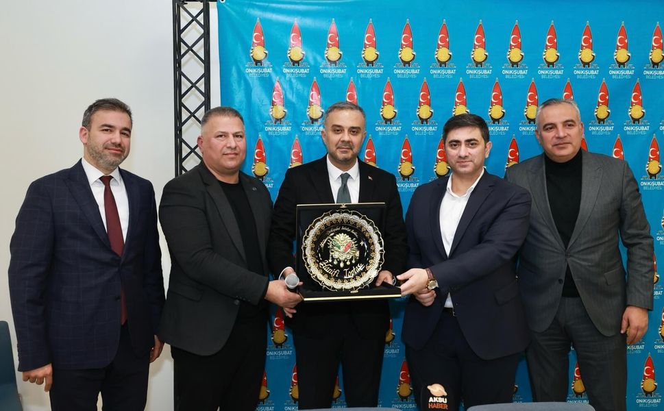 Başkan Toptaş, muhtarlarla iftar sofrasında buluştu