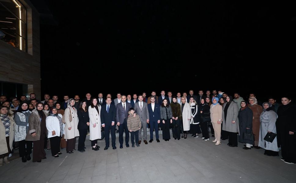 Başkan Toptaş, AK Parti Onikişubat teşkilatı ile iftar sofrasında buluştu