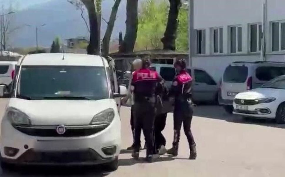 TikTok canlı yayını kanlı bitti: Genç kadın yüzünden bıçaklandı