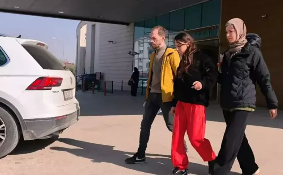 'Sevgili' kavgasında birbirini bıçaklayan kızlardan biri tutuklandı