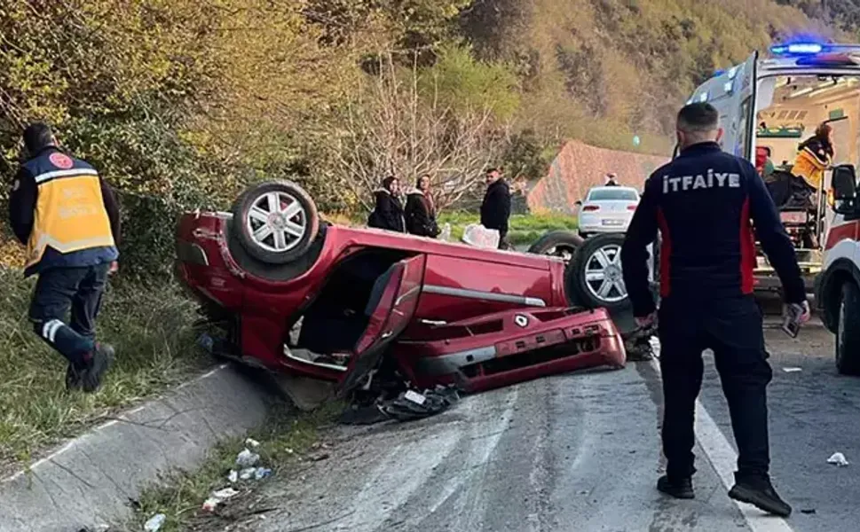 Ormancıları taşıyan otomobil takla attı: 3 yaralı