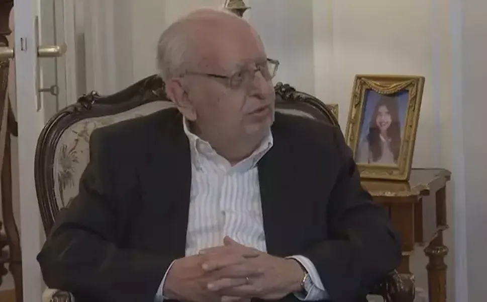 Hüsamettin Cindoruk hayatını kaybetti