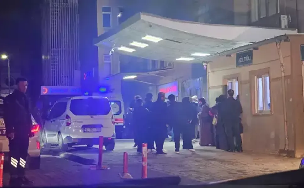 Evine giderken boğazından bıçaklanıp öldürüldü