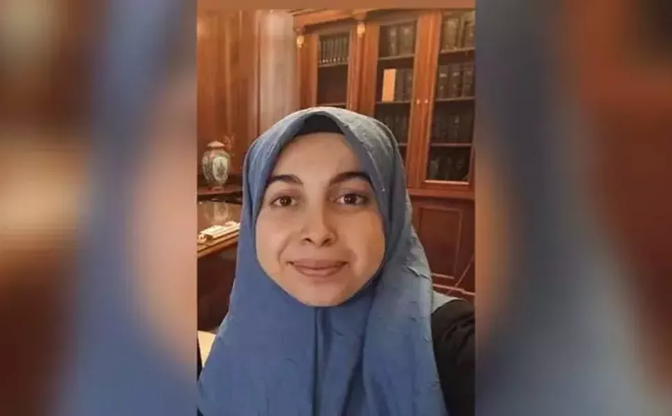 Yol kenarında yürürken otomobilin çarptığı Zehra öldü, sürücü kaçtı