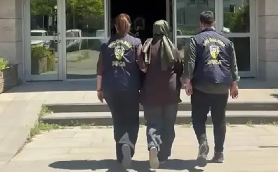 12 yıldır aranan firari hükümlü kadın, ölen kız kardeşinin kimliğiyle yakalandı