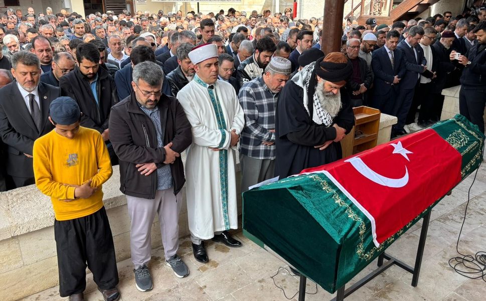 Okul saldırısında hayatını kaybeden Şuranur son yolculuğuna uğurlandı