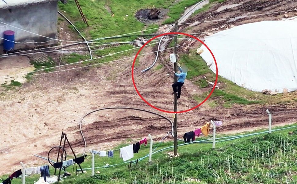 Dronu görünce kaçak hatları iptal etti