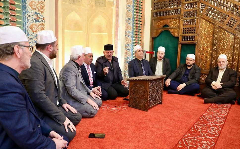 Okul saldırısında hayatını kaybeden öğretmen ve öğrencileri için mevlit okutuldu