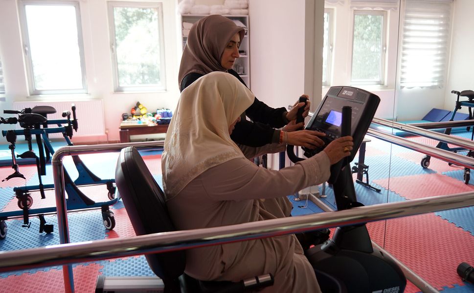 Aktif Yaşam Merkezi Yaşlıların Hayatına Değer Katmayı Sürdürüyor