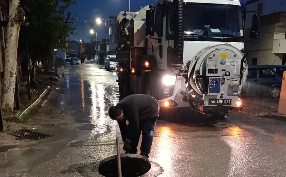 Sağanak Yağışın Getirdiği Olumsuzluklar Hızla Gideriliyor