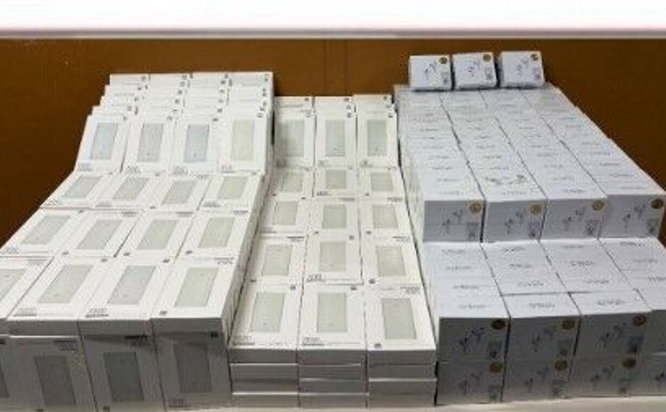 4,4 milyon TL’lik kaçak elektronik operasyonu