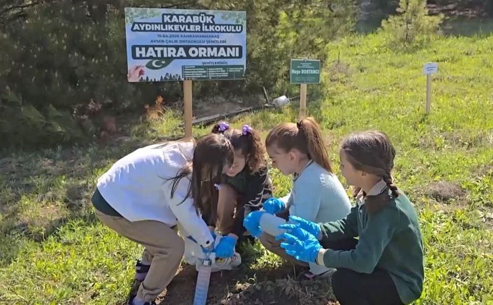 Kahramanmaraş'taki okul saldırısında hayatını kaybedenler için Karabük'te fidan dikildi
