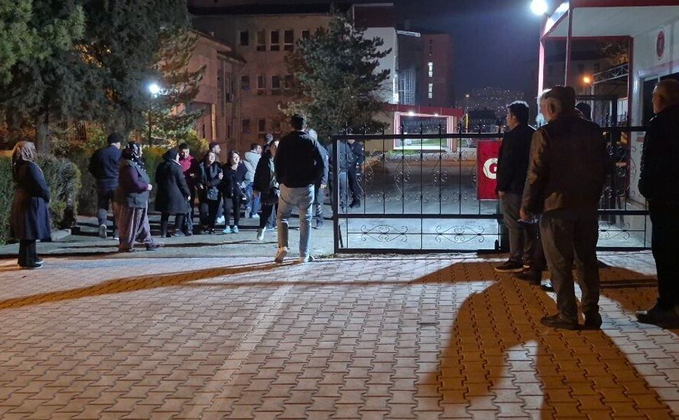 Tartıştığı kuzenini öldürdü!