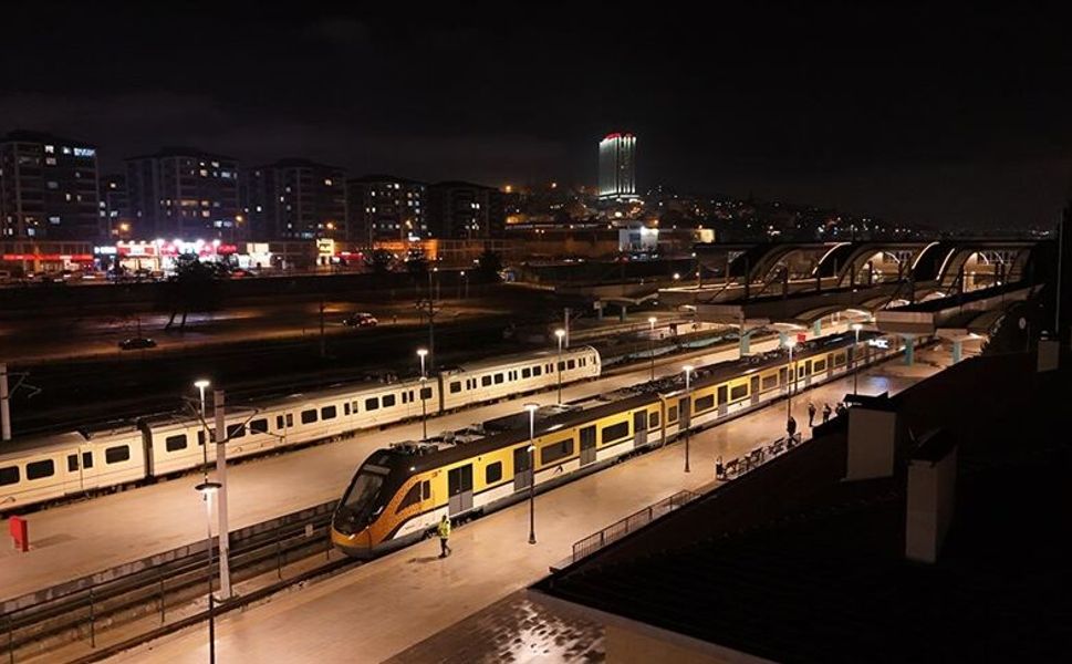 Yerli ve milli trenler Gaziantep'te raylara inmeye hazırlanıyor