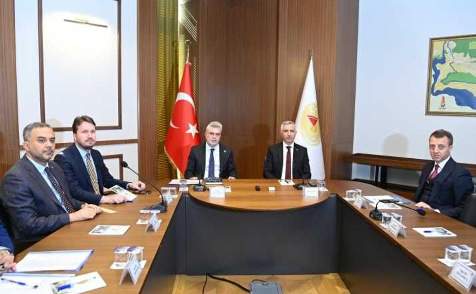 Başkan Görgel ve Vali Ünlüer, Altyapı Firmaları ile Toplantı Gerçekleştirdi