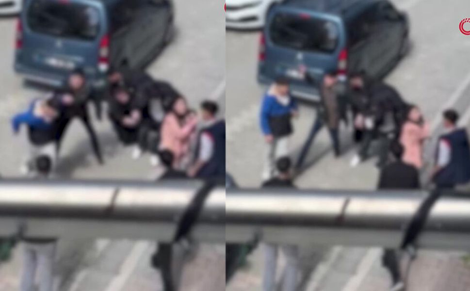 Liseli gençler birbirine girdi