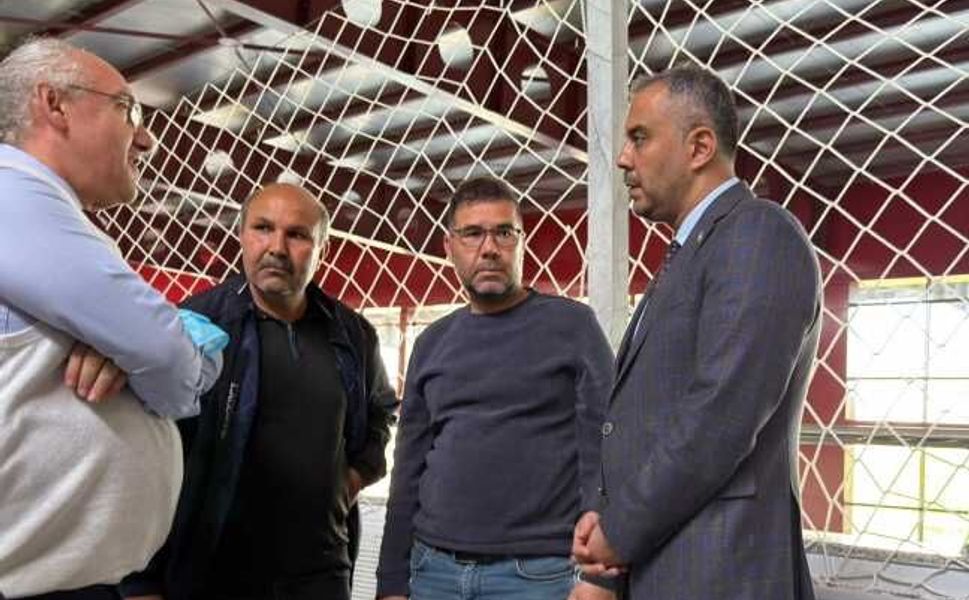 Başkan Hanifi Toptaş, okul saldırısında yaralanan öğrenciler ve ailelerini ziyaret etti