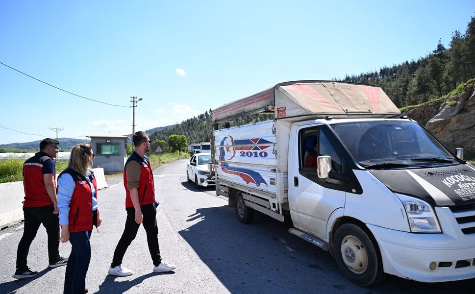 Kahramanmaraş’ta kurbanlık hayvan taşıyan araçlara sıkı denetim