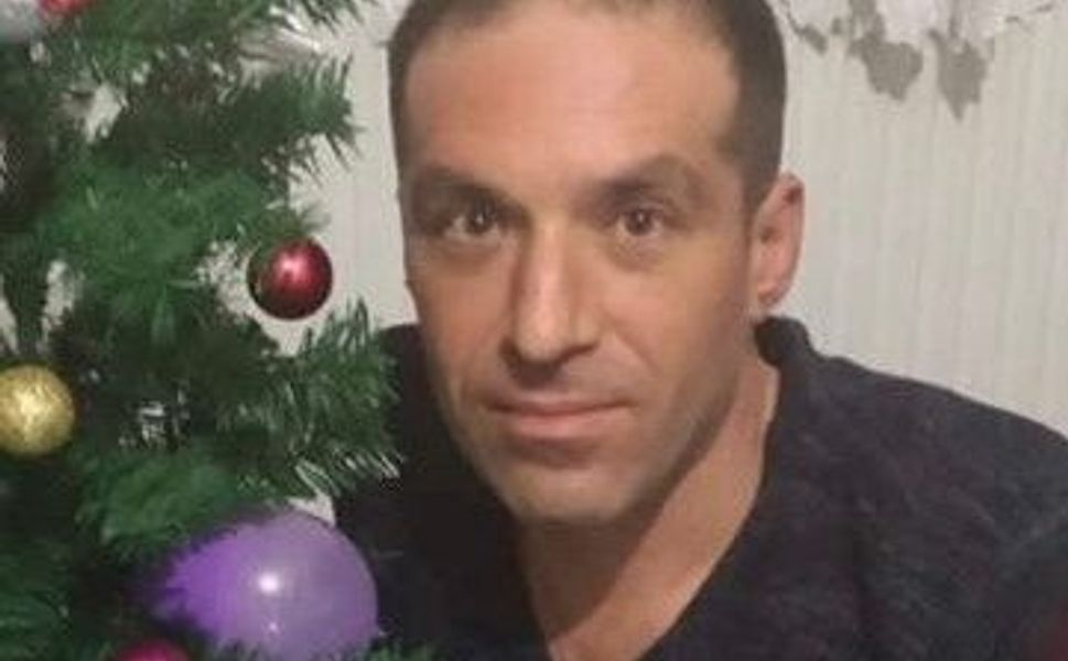 Depo kapısının altında kalan tekstil işçisi hayatını kaybetti