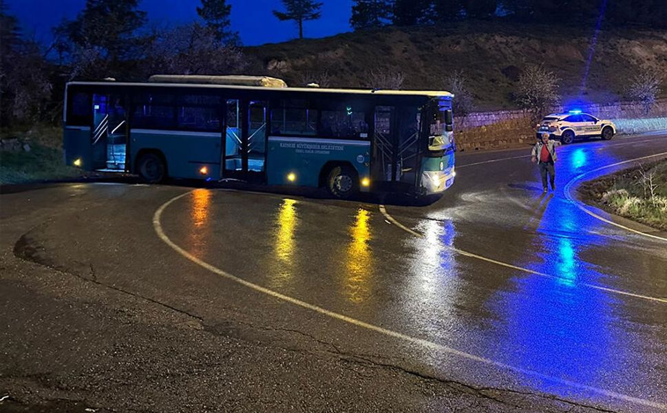 Çaldığı Halk Otobüsüyle Kaza Yapan Şahıs Yakalandı
