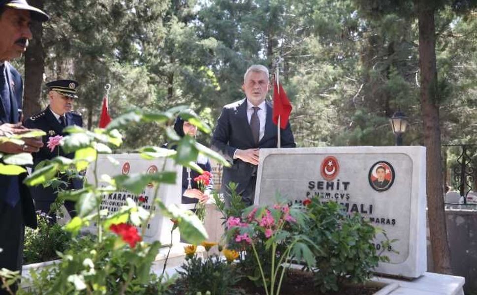 Kahramanmaraş'ta bayram arifesinde şehitlikler ve mezarlıklar ziyaret edildi