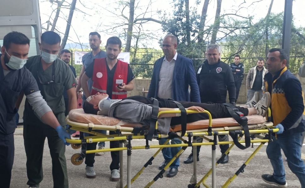 Andırın Devlet Hastanesi’nde gerçeği aratmayan tatbikat