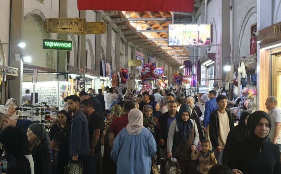 Kahramanmaraşlılar Dikkat: Bayram Kalabalığında Hastalık Riskine Karşı Tedbir Şart