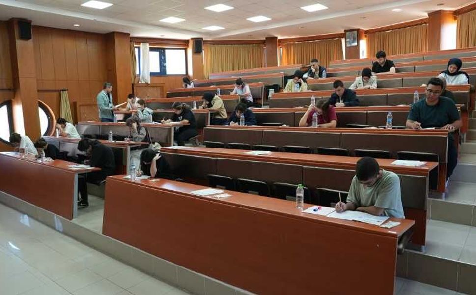 Büyükşehirden Gençlere YKS Öncesi “Son Prova” Desteği