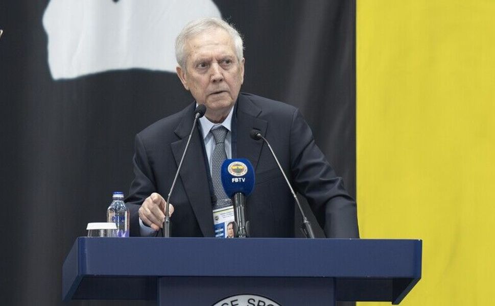 Aziz Yıldırım, Fenerbahçe Kulübü başkanlığına aday olduğunu açıkladı