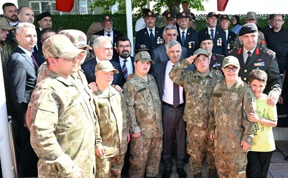 Rektör Okumuş, Temsili Askerlik Törenine Katıldı