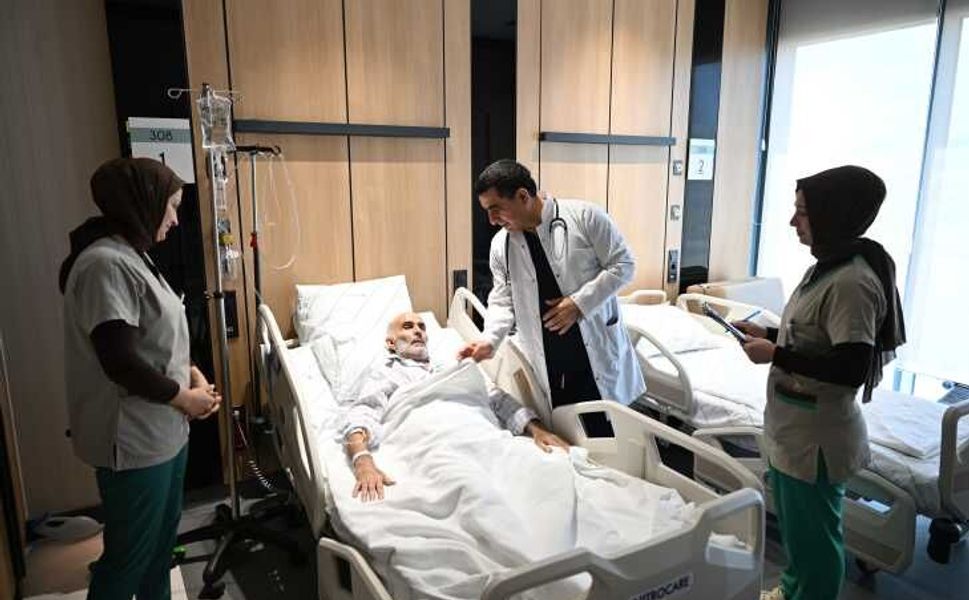 Kırgızistanlı pankreas hastası, Kahramanmaraş'ta geçirdiği ameliyatla sağlığına kavuştu