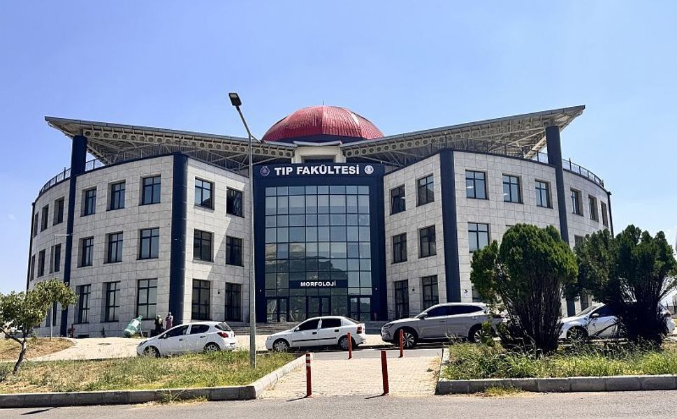 Geleceğin hekimleri bağımlılıkla mücadele dersiyle mesleğe hazırlanacak