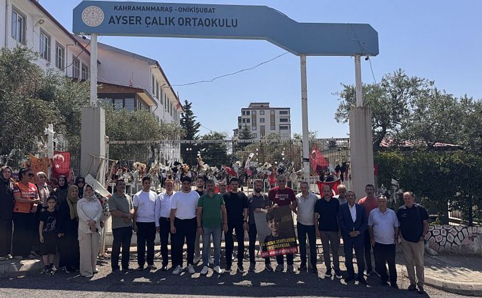 Kahramanmaraş'taki okul saldırısında hayatını kaybedenlerin yakınlarından açıklama