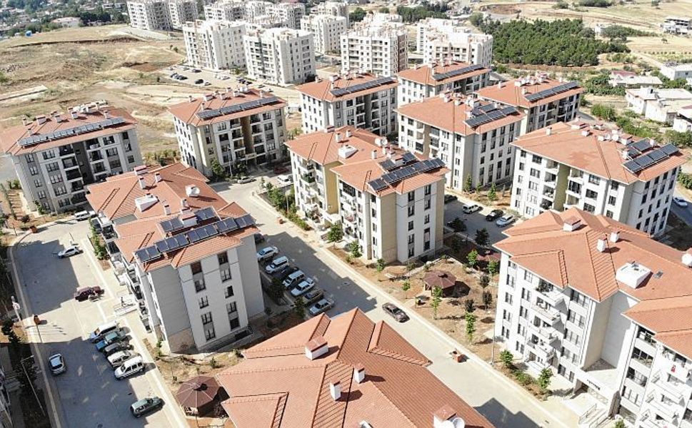 Baykar’ın yaptığı 303 deprem konutuyla mahalle kültürü yeniden canlandı