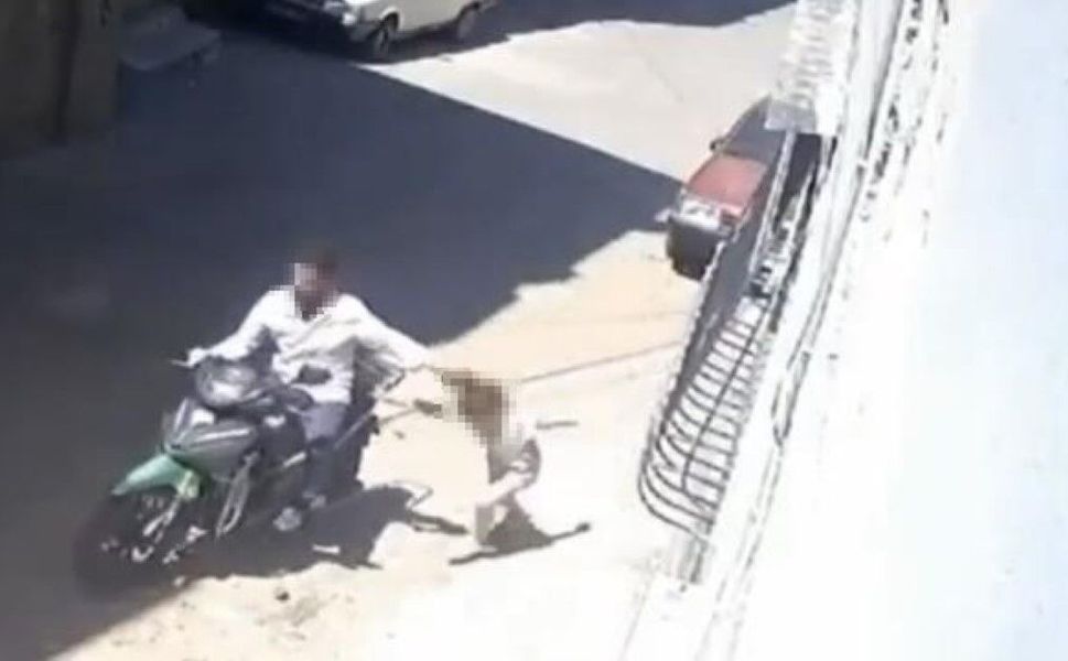 Kızını darp edip motosikletle sürükleyen babanın 12 suç kaydı olduğu ortaya çıktı